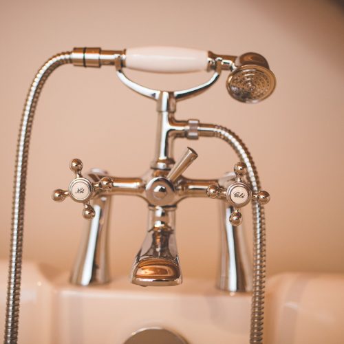 Badewannen Armatur in Ferienwohnung in Garmisch-Partenkirchen