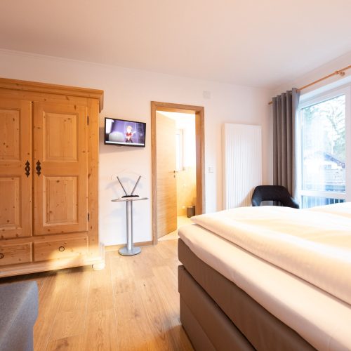 Ferienwohnung in Garmisch-Partenkirchen mit lichtdurchflutetem Mobiliar