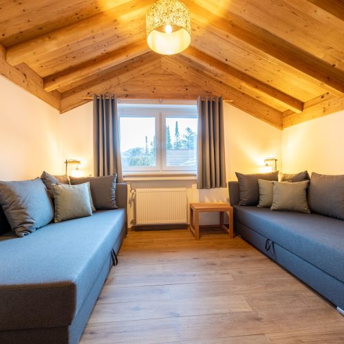 Ferienwohnung in Garmisch-Partenkirchen mit rustikaler Raumgestaltung