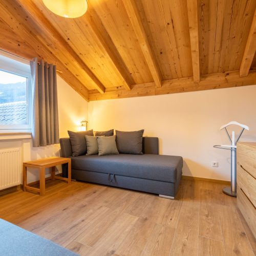 Ferienwohnung in Garmisch-Partenkirchen mit lichtdurchflutetem Interieur