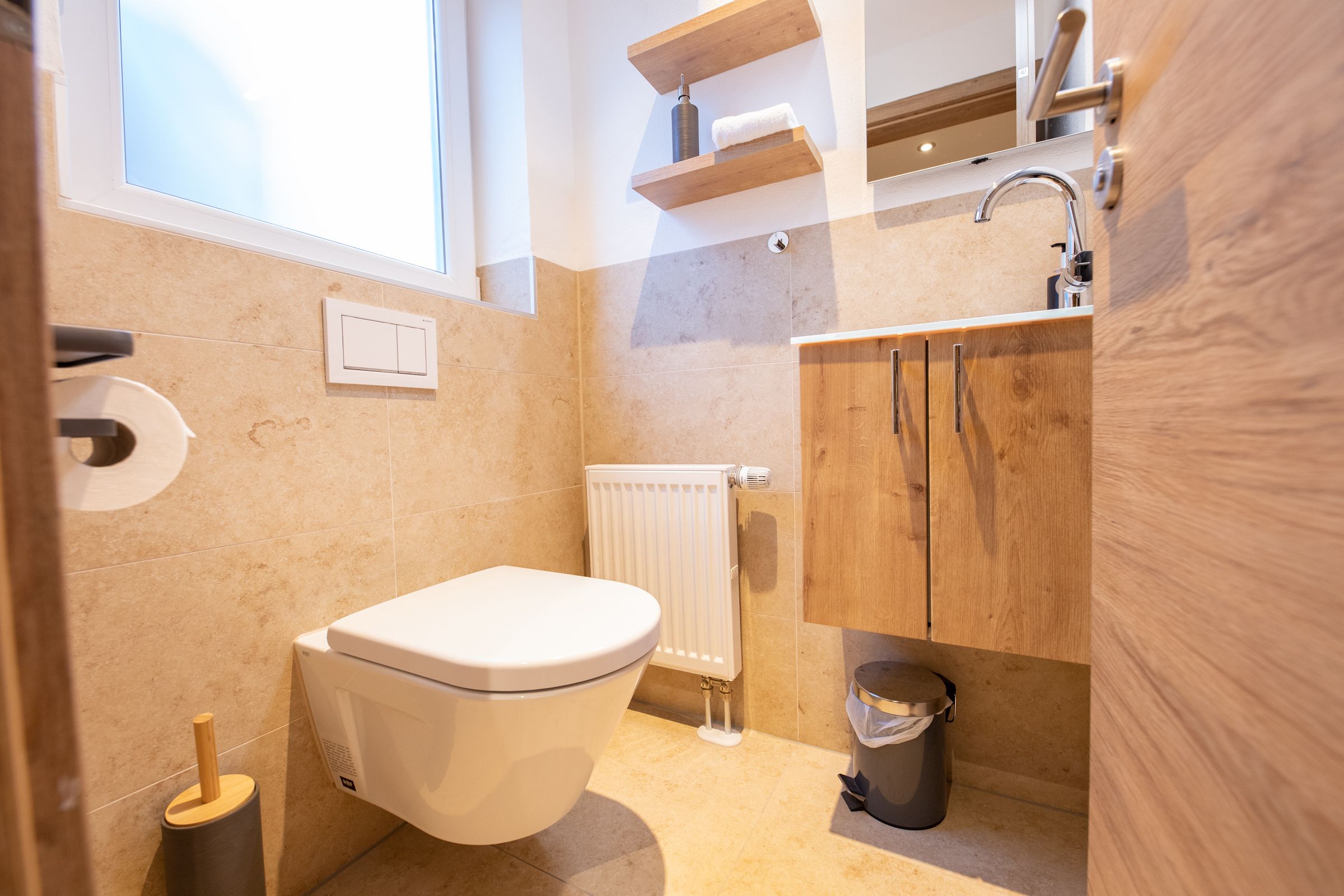 Kleines Badezimmer für Gäste Ferienwohnung in Garmisch-Partenkirchen