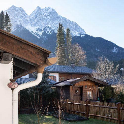 Ferienwohnung in Garmisch-Partenkirchen mit Blick auf die Berge