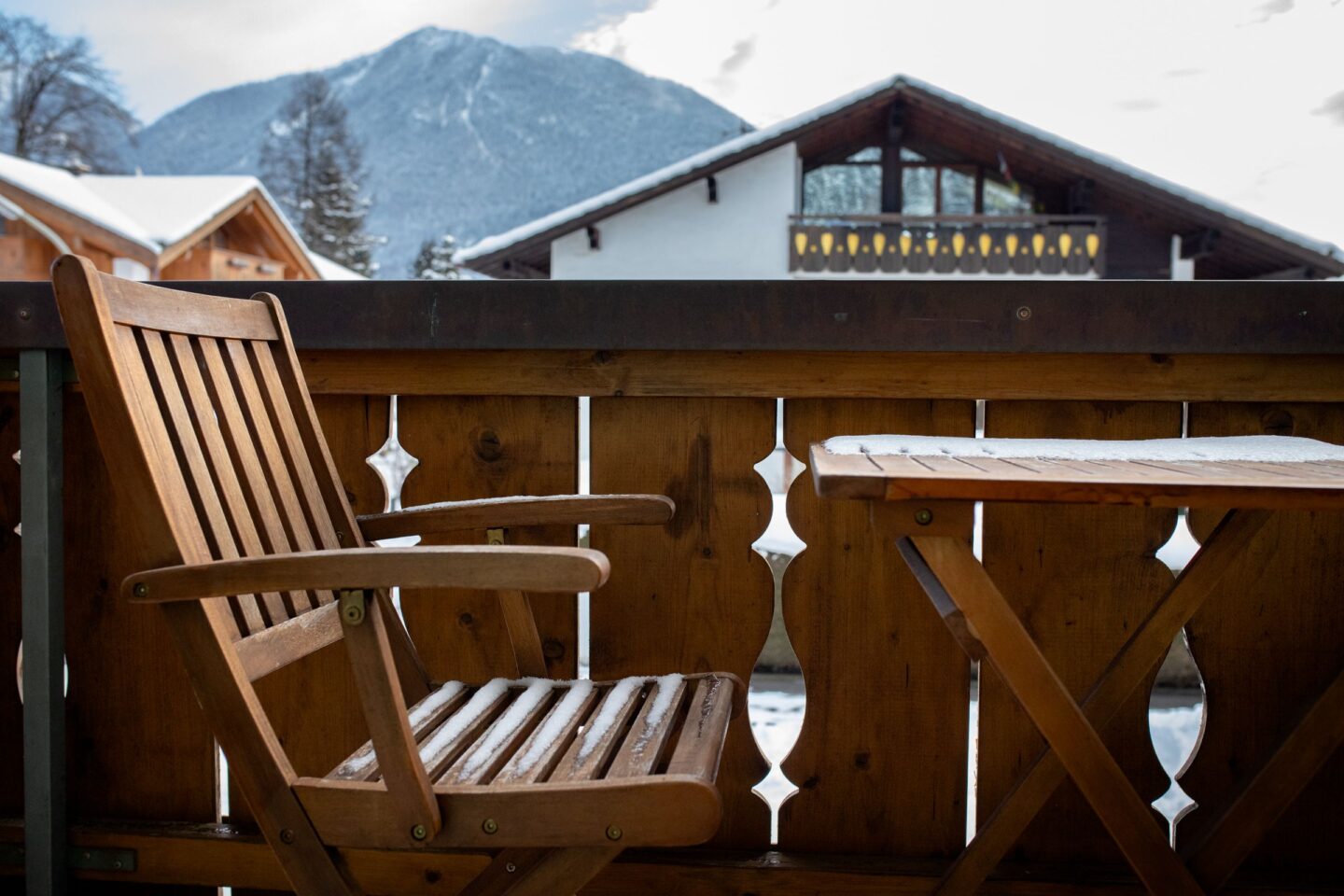 Sitzmöglichkeit auf dem Balkon in Ferienwohnung in Garmisch-Partenkirchen