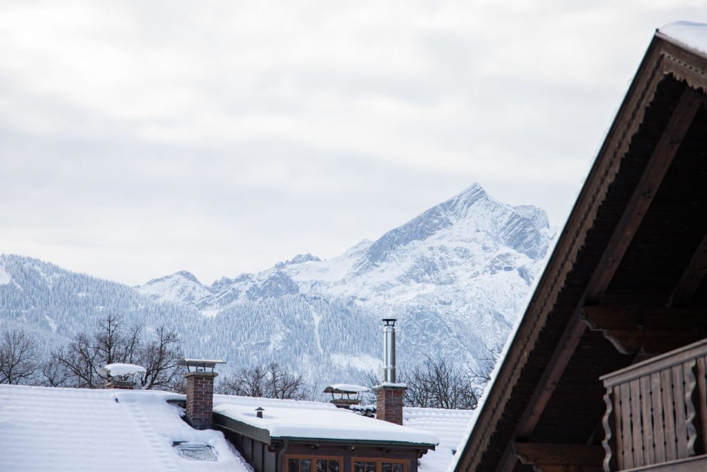Aussicht auf die Berge in Ferienwohnung in Garmisch-Partenkirchen