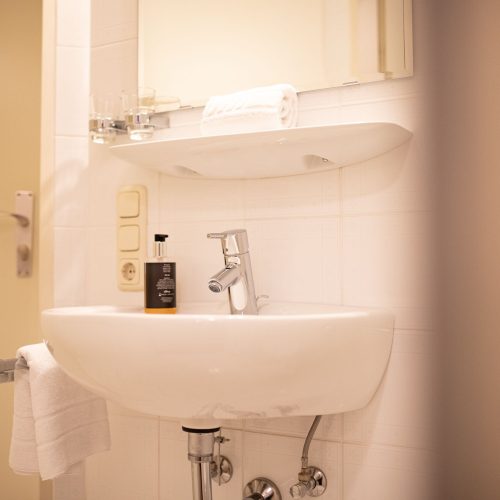 Waschbecken in Ferienwohnung in Garmisch-Partenkirchen