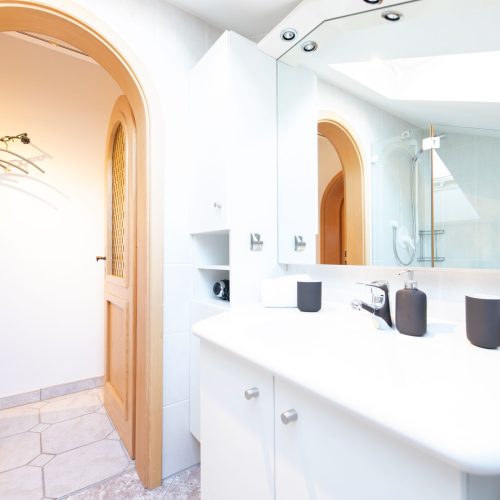 Ferienwohnung in Garmisch-Partenkirchen mit schönem Innenraum