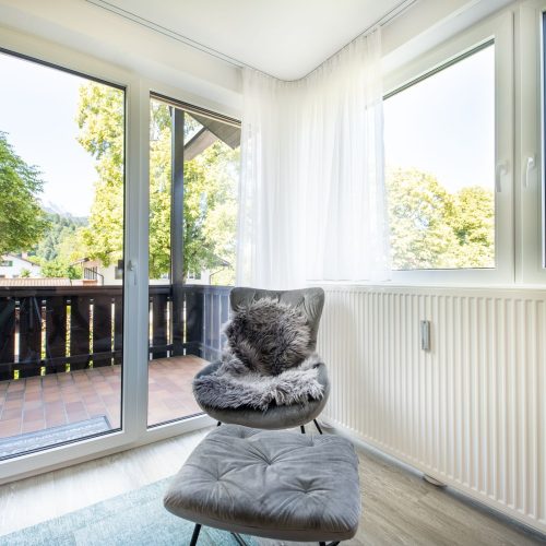 Ferienwohnung in Garmisch-Partenkirchen mit lichtdurchflutetem Interieur