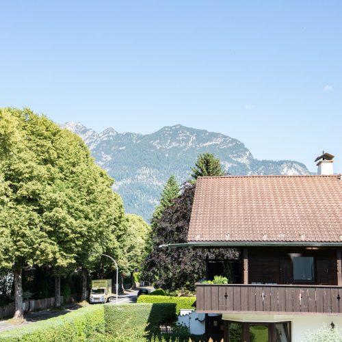 Ferienhaus vor den Bergen in Garmisch-Partenkirchen