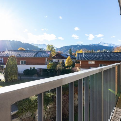 Balkon mit Gitter in Ferienwohnung in Garmisch-Partenkirchen