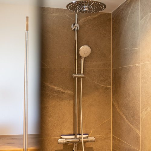 Große Regendusche in Ferienwohnung in Garmisch-Partenkirchen