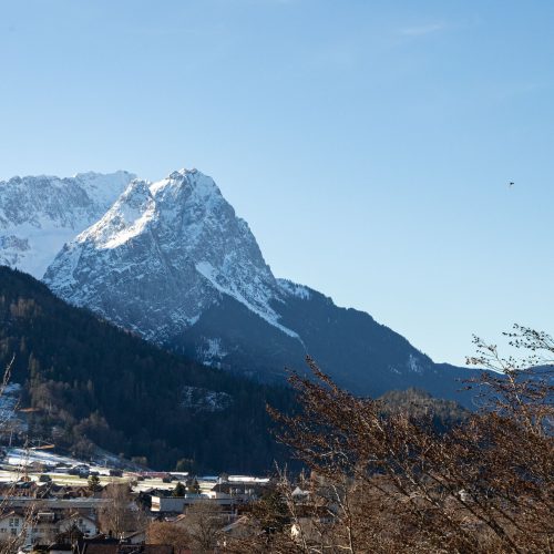 Garmisch und die Berge in Ferienwohnung in Garmisch-Partenkirchen