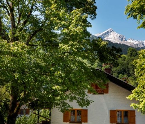 Sicht auf Berge in Ferienwohnung in Garmisch-Partenkirchen