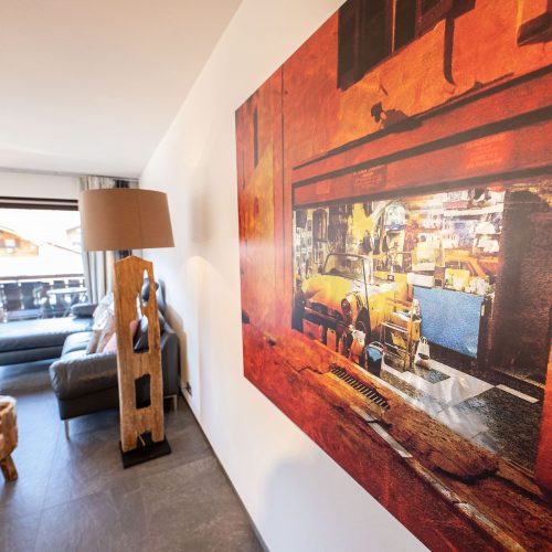 großes Bild mit Auto in Ferienwohnung in Garmisch-Partenkirchen