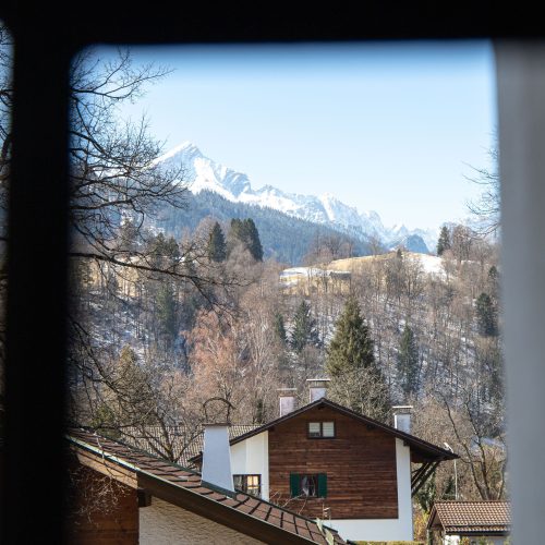 Blick auf die Alpen in Ferienwohnung in Garmisch-Partenkirchen