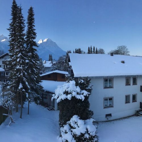 Ausblick in Ferienwohnung in Garmisch-Partenkirchen