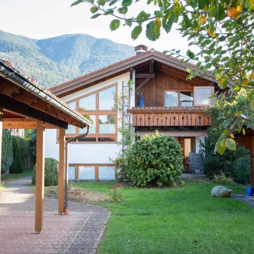 Garten in Ferienwohnung in Garmisch-Partenkirchen
