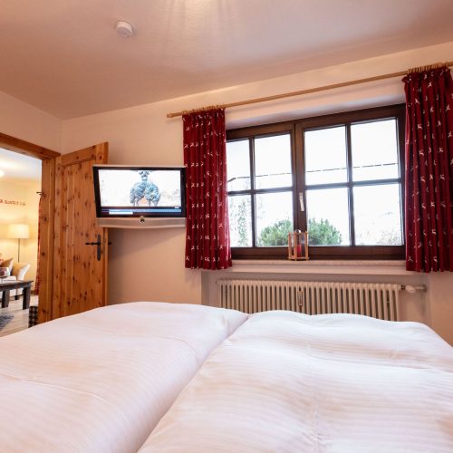 Schlafzimmer Aussicht in Ferienwohnung in Garmisch-Partenkirchen