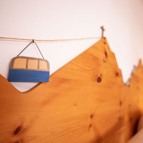 Bettkopfteil mit Design in Ferienwohnung in Garmisch-Partenkirchen