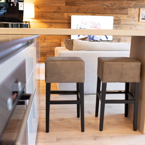 Barhocker in Ferienwohnung in Garmisch-Partenkirchen