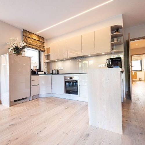 offene Küche in Ferienwohnung in Garmisch-Partenkirchen