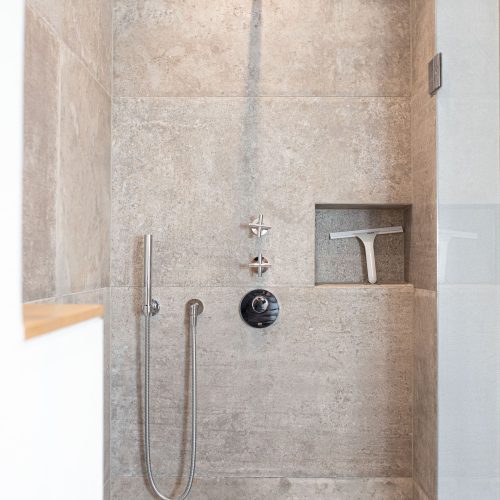 Dusche in Ferienwohnung in Garmisch-Partenkirchen