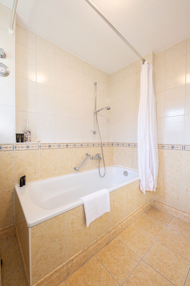 Badewanne in Ferienwohnung in Garmisch-Partenkirchen