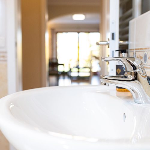 Waschbecken in Ferienwohnung in Garmisch-Partenkirchen