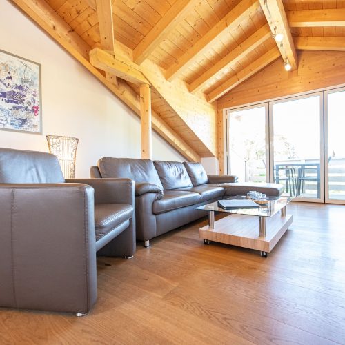 Sofa und Sessel in Ferienwohnung in Garmisch-Partenkirchen