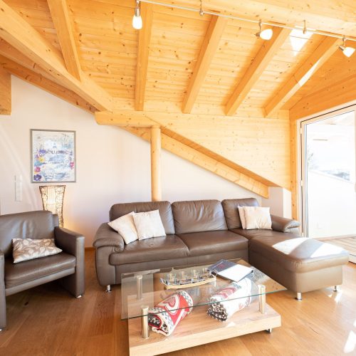 Sofa und Sessel in Ferienwohnung in Garmisch-Partenkirchen