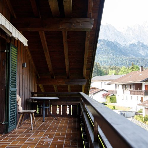 Balkon mit Sitz in Ferienwohnung in Garmisch-Partenkirchen