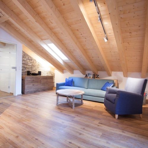 Sofa und Sessel in Ferienwohnung in Garmisch-Partenkirchen