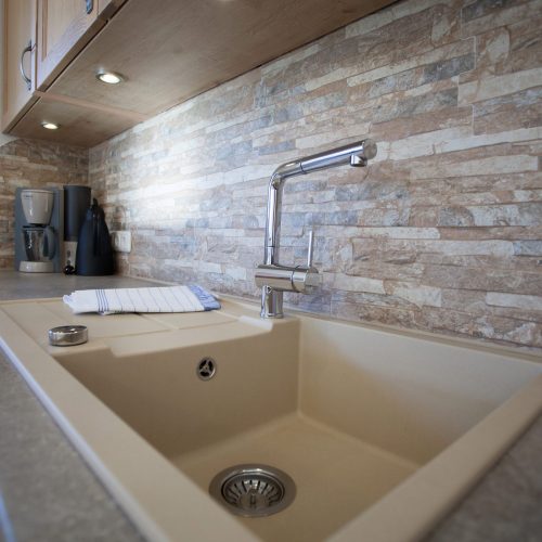 Spülbecken in der Küche in Ferienwohnung in Garmisch-Partenkirchen