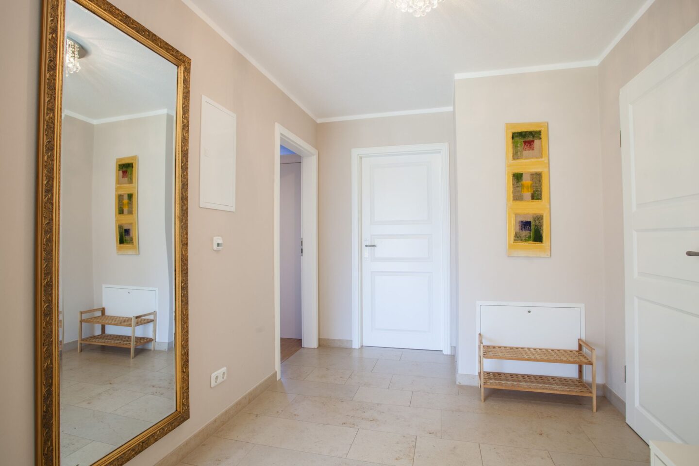Spiegel im Flur in Ferienwohnung in Garmisch-Partenkirchen