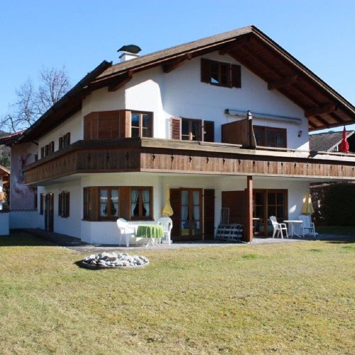 Garten in Ferienwohnung in Garmisch-Partenkirchen