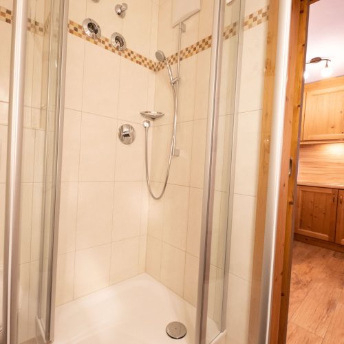 Dusche in Ferienwohnung in Garmisch-Partenkirchen