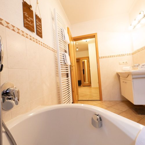 Badewanne in Ferienwohnung in Garmisch-Partenkirchen