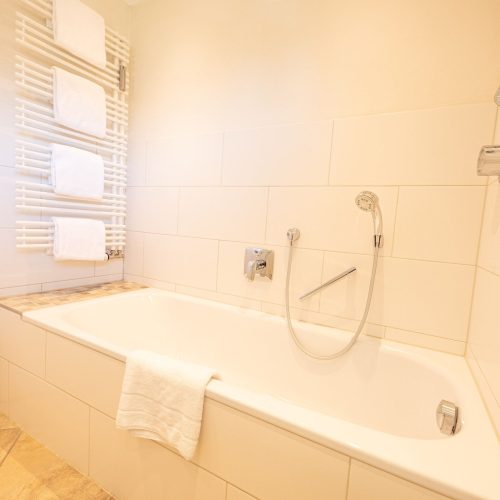 Badewanne in Ferienwohnung in Garmisch-Partenkirchen