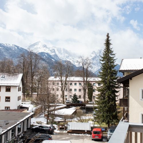 Ausblick vom Balkon in Ferienwohnung in Garmisch-Partenkirchen