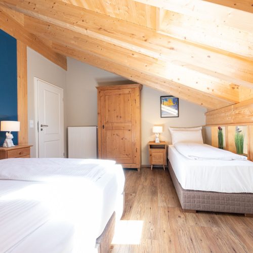 Doppel und Einzelbett in Ferienwohnung in Garmisch-Partenkirchen