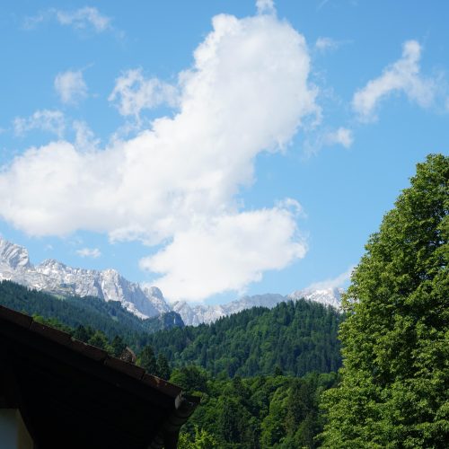 Ausblick in Ferienwohnung in Garmisch-Partenkirchen