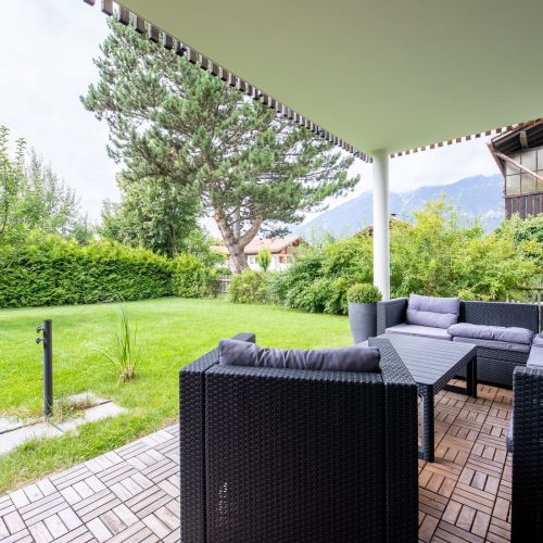 Sitzbereich auf der Terrasse in Ferienwohnung in Garmisch-Partenkirchen