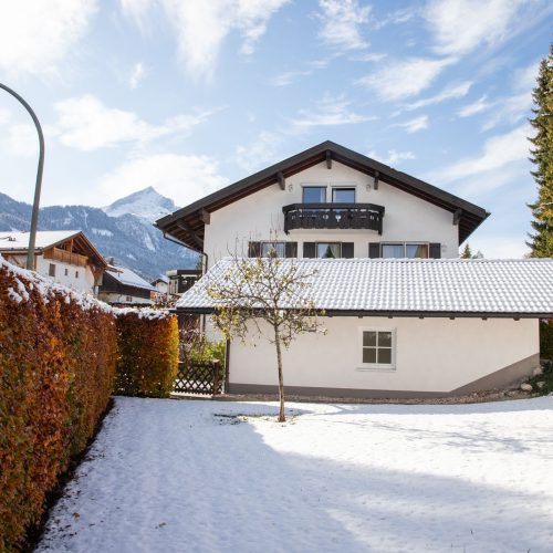 Garten in Ferienwohnung in Garmisch-Partenkirchen