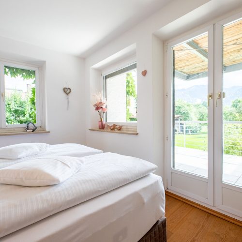 Ausblick vom Schlafzimmer aus in Ferienwohnung in Garmisch-Partenkirchen