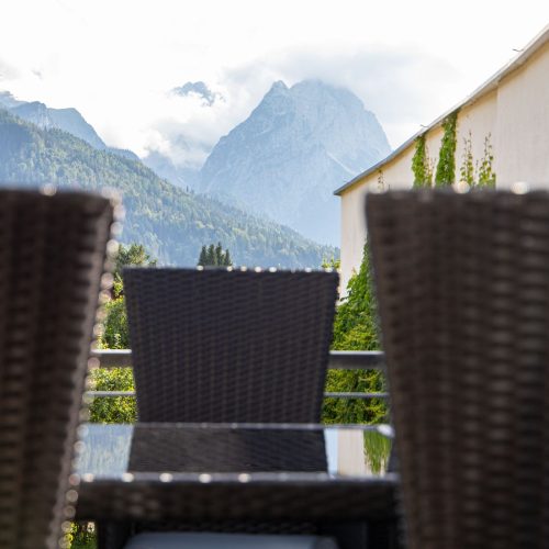 Ausblick von dem Balkon in Ferienwohnung in Garmisch-Partenkirchen