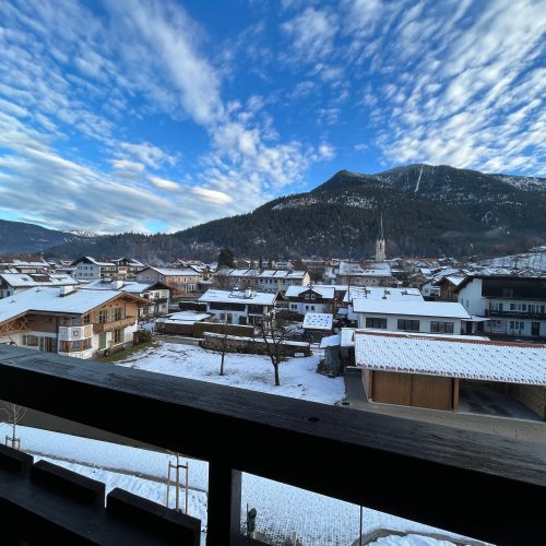 Ausblick auf die Gegend in Ferienwohnung in Garmisch-Partenkirchen