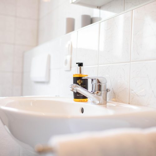 Wasserhahn mit Seife in Ferienwohnung in Garmisch-Partenkirchen