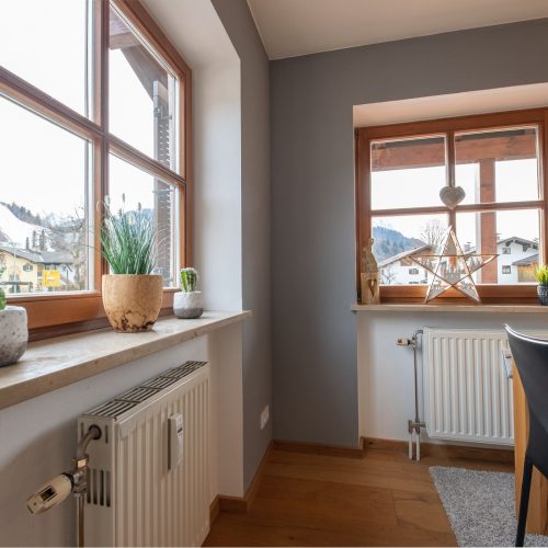 Essbereich mit Heizungen in Ferienwohnung in Garmisch-Partenkirchen