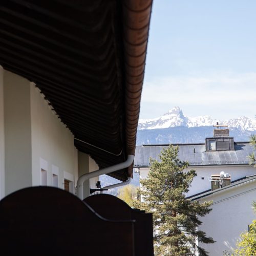 Blick vom Balkon auf die Berge von Ferienwohnung in Garmisch-Partenkirchen